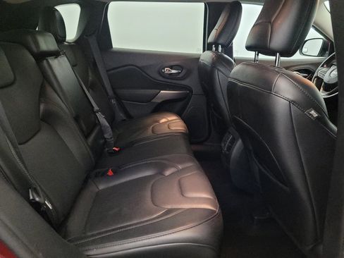 Used 2021 Jeep Cherokee Limited AWD/4WD image 19