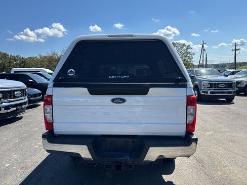 Used 2022 Ford F250 XL w/ Power Equipment Group AWD/4WD image 6