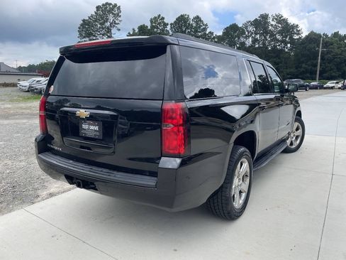 Used 2017 Chevrolet Suburban LT AWD/4WD image 6