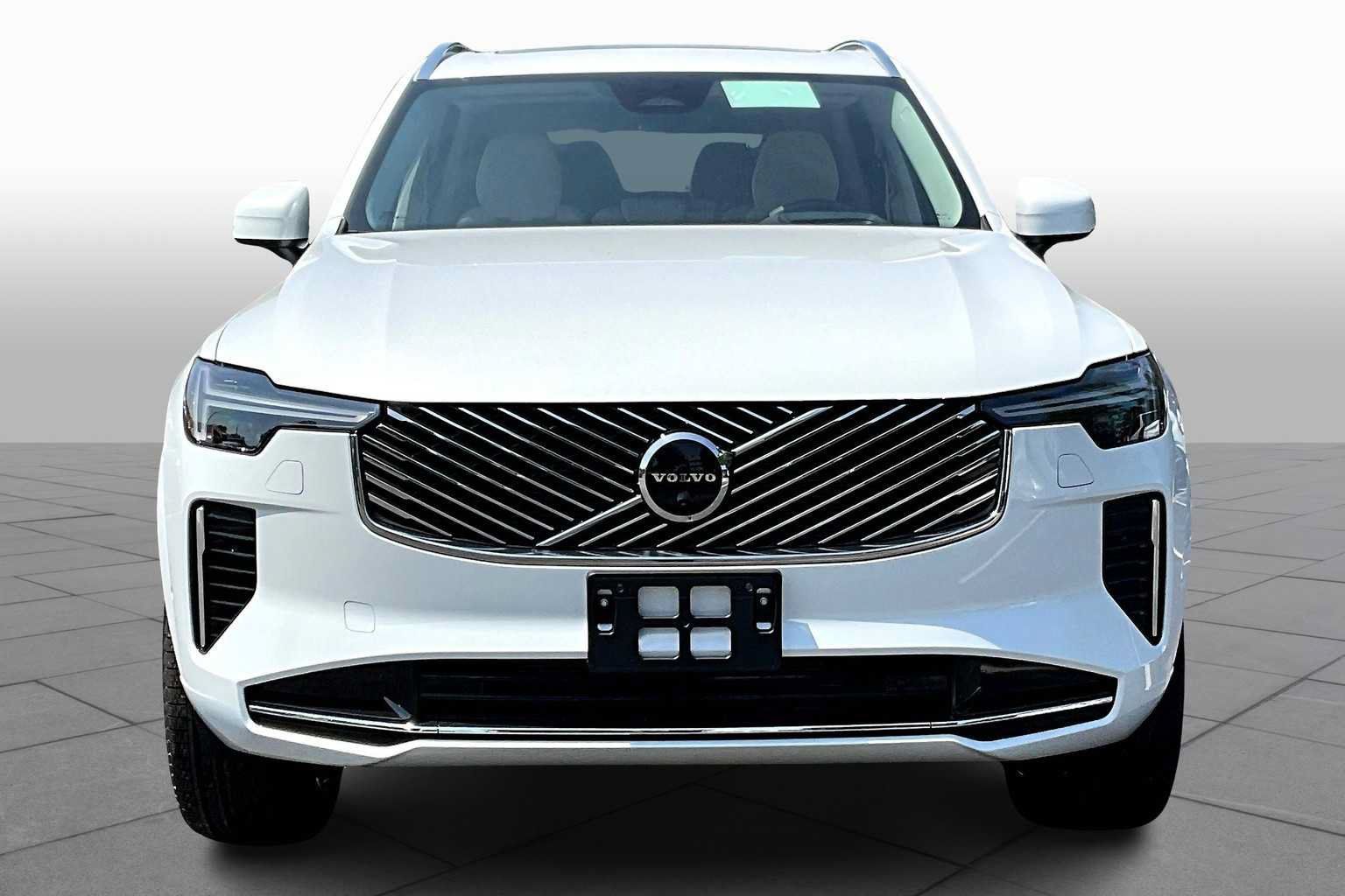 New 2026 Volvo XC90 B6 Ultra w/ Protection Package AWD/4WD image 2