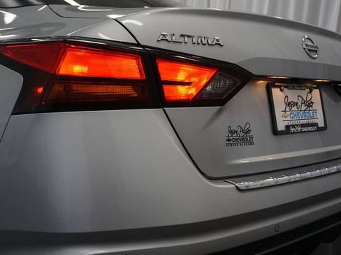 Used 2021 Nissan Altima 2.5 SR FWD image 5