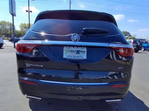 Certified 2024 Buick Enclave Essence w/ Sport Touring Edition image 3
