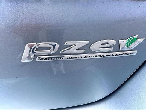 Used 2014 Subaru Legacy 2.5i w/ Alloy Wheel Package AWD/4WD image 26
