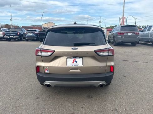 Used 2021 Ford Escape SE AWD/4WD image 4