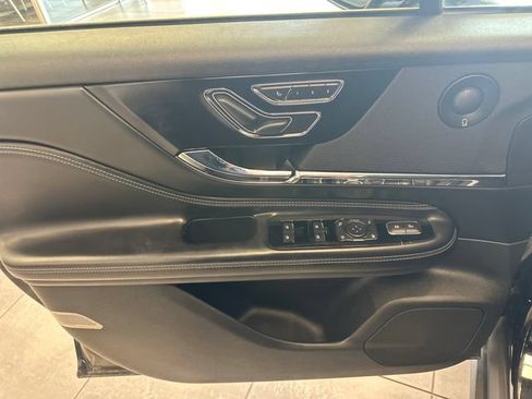 Used 2020 Lincoln Corsair Reserve w/ Appearance Package AWD/4WD image 18