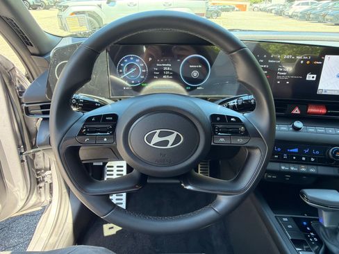 Certified 2026 Hyundai Elantra SEL FWD image 24