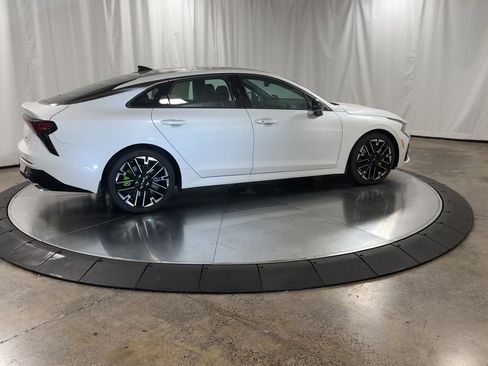 New 2026 Kia K5 GT image 2