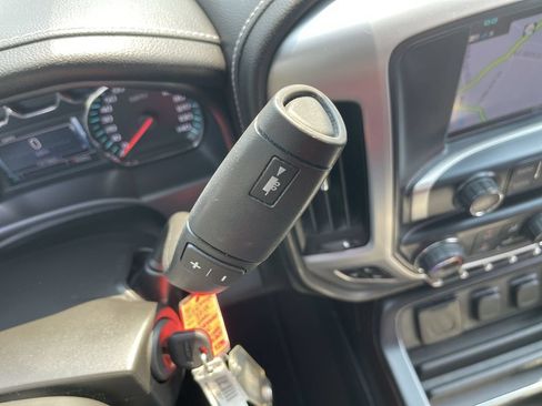 Used 2017 GMC Sierra 1500 SLT w/ SLT Premium Package AWD/4WD image 16