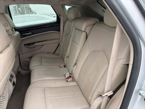 Used 2012 Cadillac SRX Luxury image 8