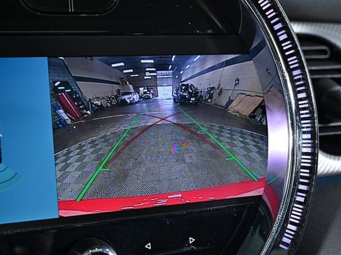 Certified 2024 MINI Cooper 2-Door Hardtop image 16