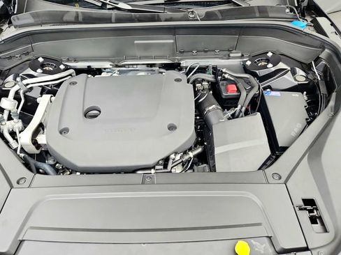 New 2025 Volvo XC90 B6 Plus w/ Protection Package Premier image 34