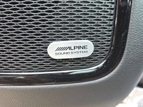 Used 2024 Jeep Compass Limited w/ High Altitude Package image 14