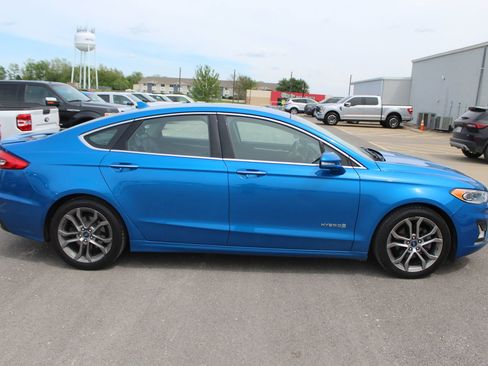 Used 2019 Ford Fusion Titanium FWD image 7