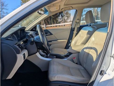 Used 2016 Honda Accord EX-L image 14