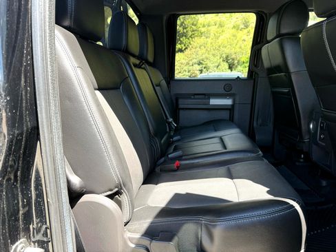 Used 2016 Ford F250 Lariat w/ Chrome Package image 13