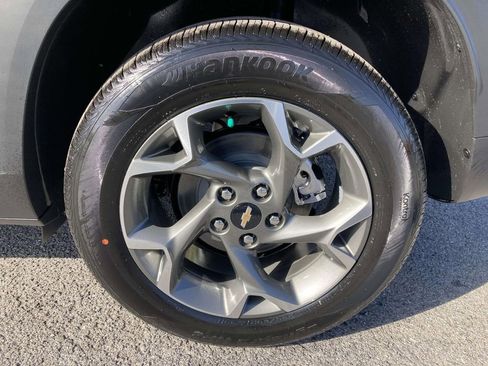 New 2026 Chevrolet Trax LT w/ Driver Confidence Package FWD image 10