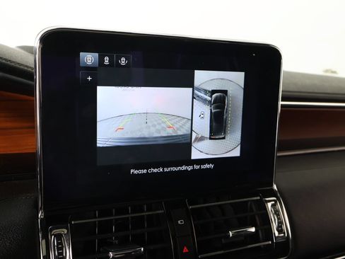 Used 2020 Lincoln Navigator Reserve AWD/4WD image 6