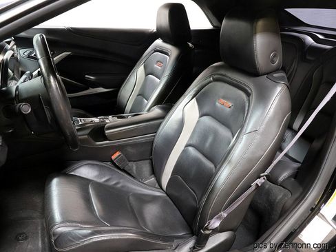 Used 2016 Chevrolet Camaro SS image 12