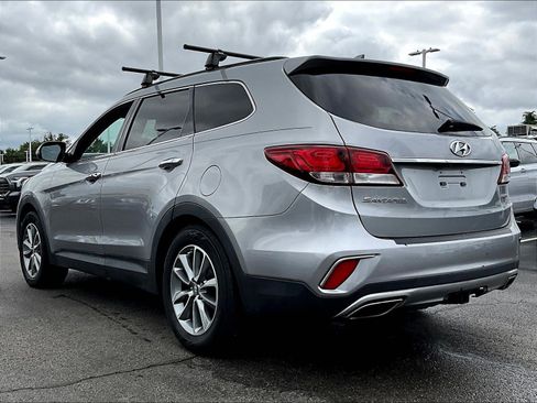 Used 2017 Hyundai Santa Fe Limited FWD image 4