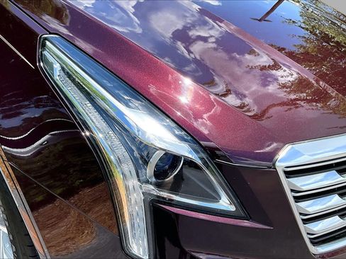 Used 2017 Cadillac XT5 Luxury w/ Driver Awareness Package FWD image 28