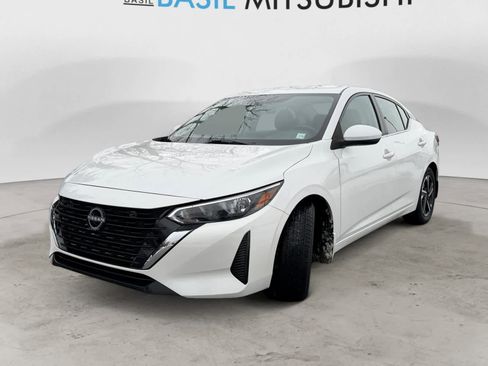 Used 2025 Nissan Sentra SV image 7