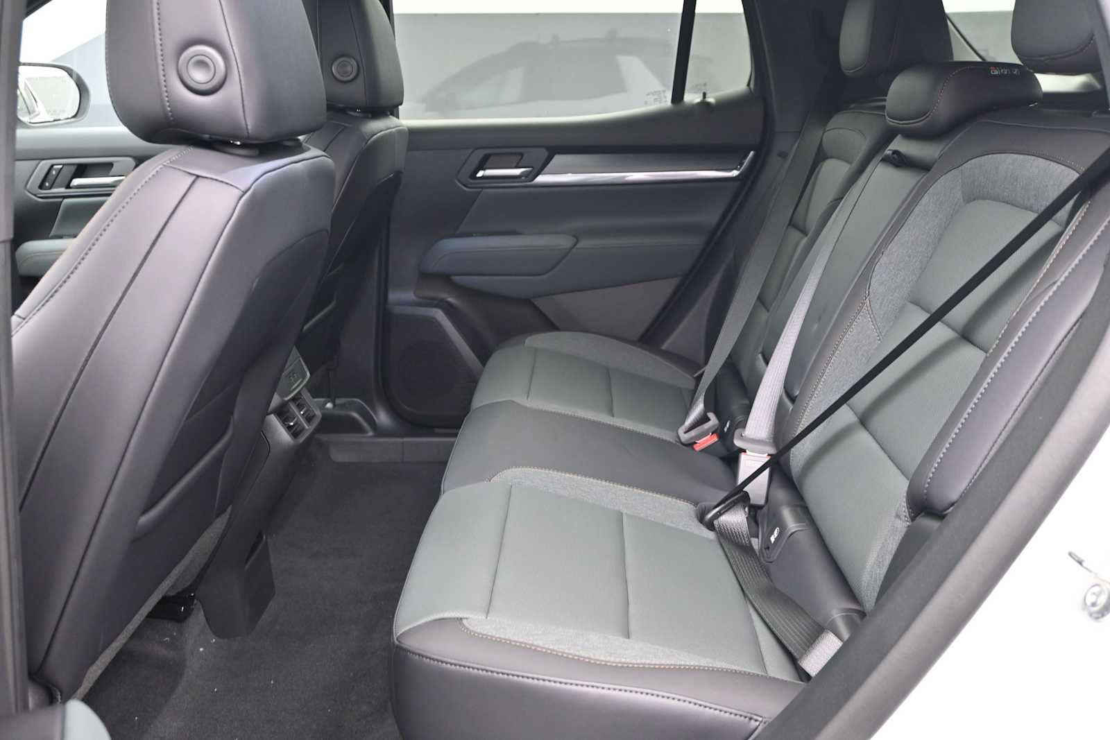 New 2027 GMC Terrain AT4 w/ LPO, Hit The Road Package AWD/4WD image 24