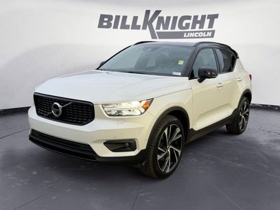 Used 2019 Volvo XC40 T5 R-Design