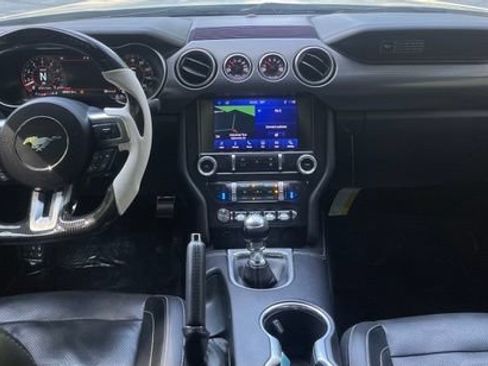 Used 2020 Ford Mustang GT Premium w/ GT Performance Package RWD image 16