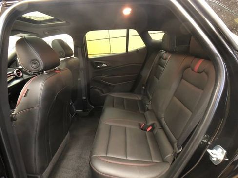 Used 2026 Chevrolet Trax RS w/ Sunroof Package image 21