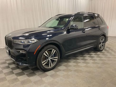 Used 2021 BMW X7 M50i image 12