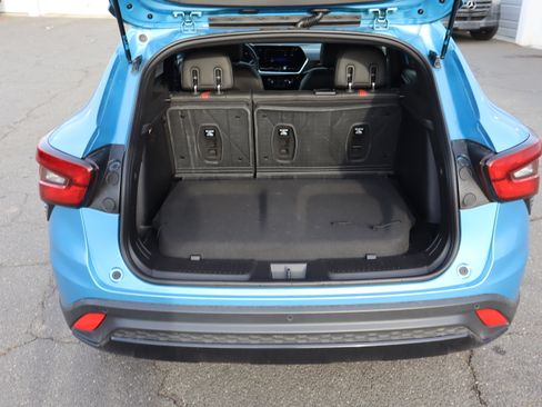 Used 2025 Chevrolet Trax RS w/ Driver Confidence Package image 33