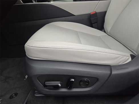 Used 2025 Lexus RX 350 Premium w/ Convenience Package image 24