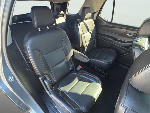 Used 2018 Chevrolet Traverse Premier w/ Driver Confidence II Package image 10