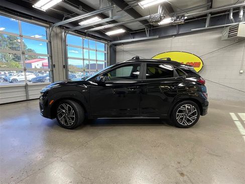 Used 2022 Hyundai Kona N Line FWD image 2