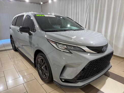 Certified 2024 Toyota Sienna XSE AWD/4WD image 7
