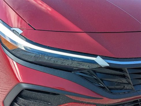 New 2025 Hyundai Elantra Sport FWD image 9