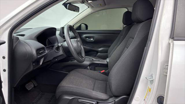Used 2023 Honda HR-V LX image 14