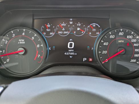 Used 2016 Chevrolet Camaro SS RWD image 25
