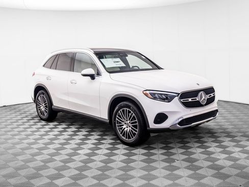 New 2026 Mercedes-Benz GLC 300 GLC 300 image 8
