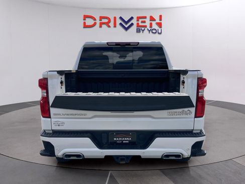 Used 2024 Chevrolet Silverado 1500 High Country w/ Technology Package image 6