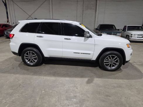 Used 2020 Jeep Grand Cherokee Limited w/ Luxury Group II AWD/4WD image 16