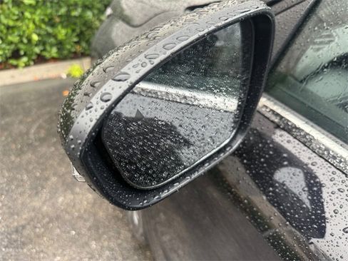 New 2026 Mitsubishi Outlander SE image 32