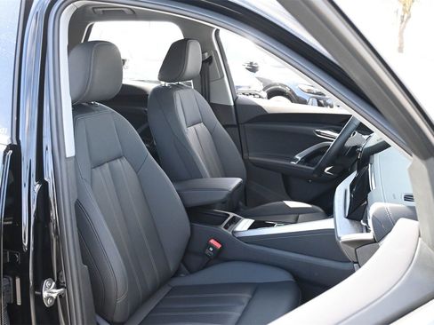 Certified 2025 Audi Q5 Premium w/ Convenience Package image 22