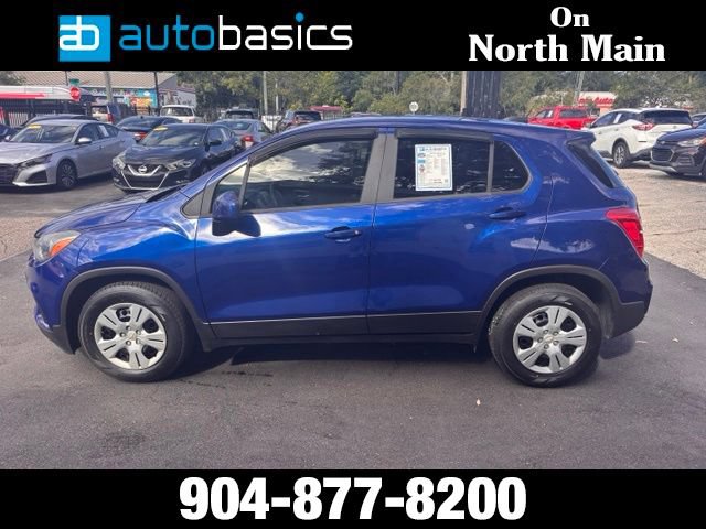 Used 2017 Chevrolet Trax LS FWD image 3