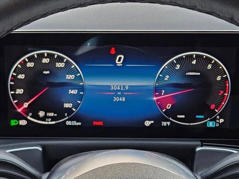 Used 2026 Mercedes-Benz GLB 250 image 11