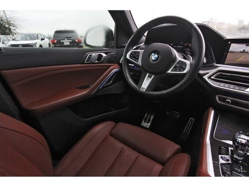 Used 2023 BMW X6 M50i w/ Executive Package image 11