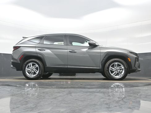 Certified 2026 Hyundai Tucson SE image 30