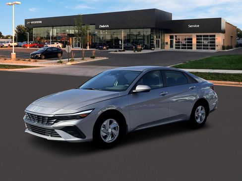 New 2026 Hyundai Elantra SE FWD image 2
