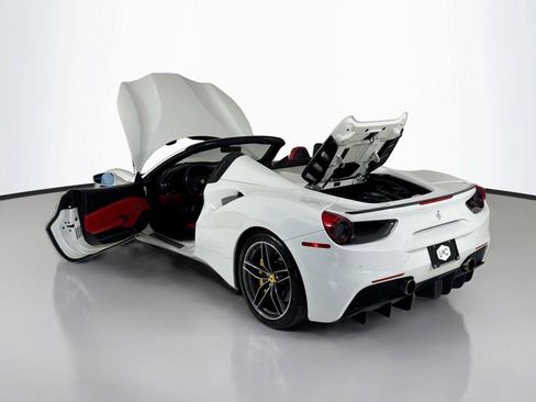 Used 2018 Ferrari 488 Spider RWD image 40