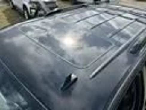 Used 2011 GMC Yukon Denali image 26